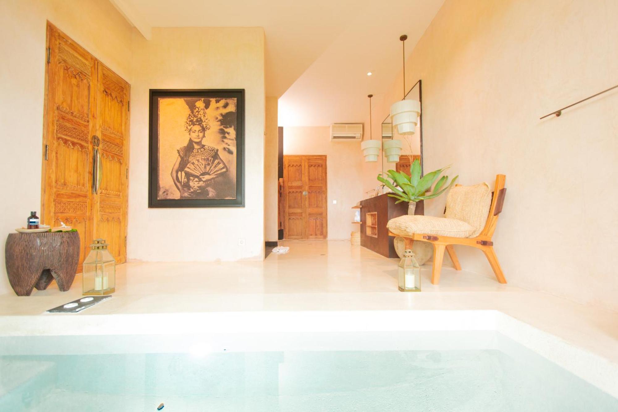 Oshom Bali At Nuanu Creative City Tanah Lot  Phòng bức ảnh